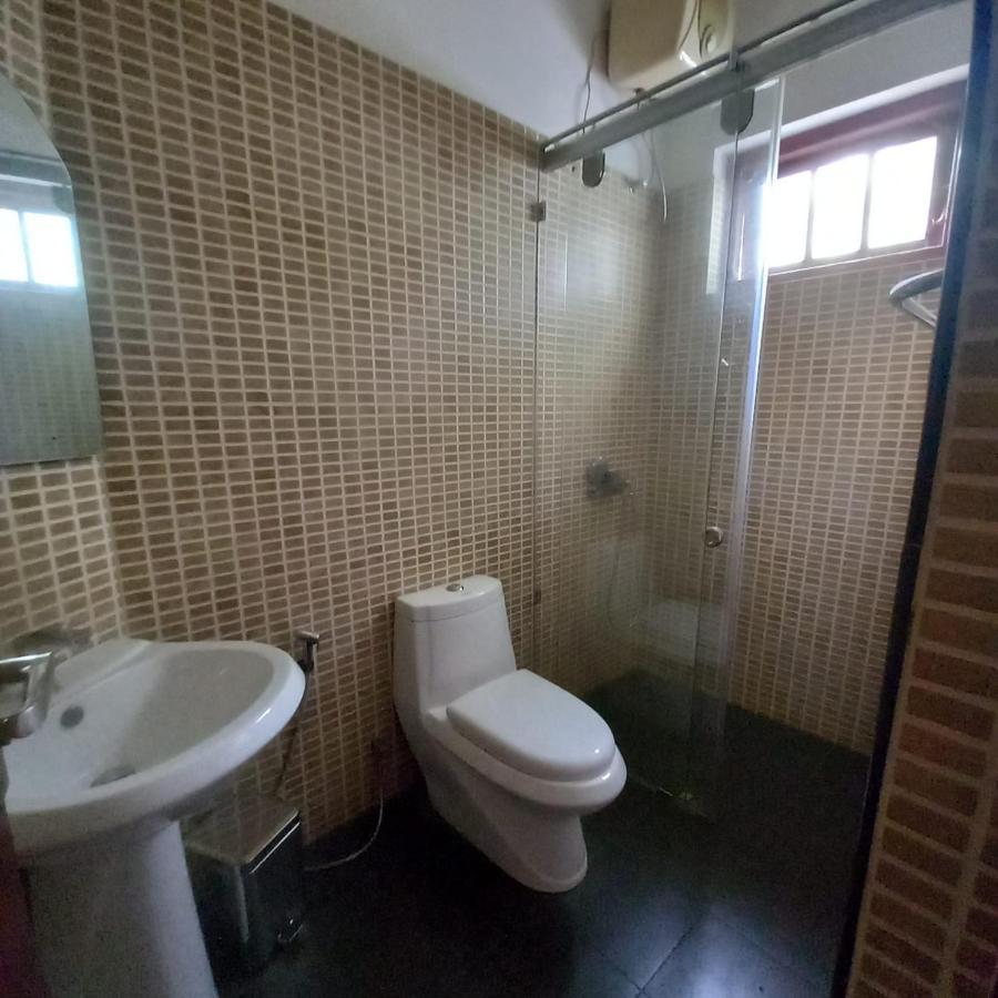 Crown Hills Kandy Inn Bagian luar foto