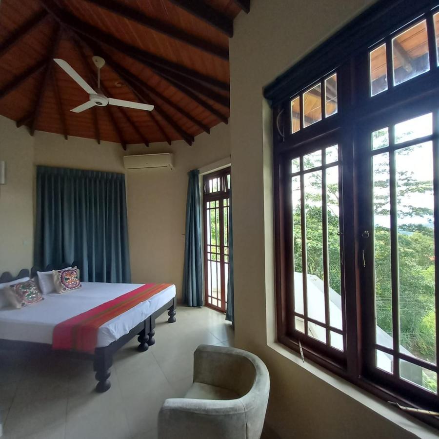 Crown Hills Kandy Inn Bagian luar foto