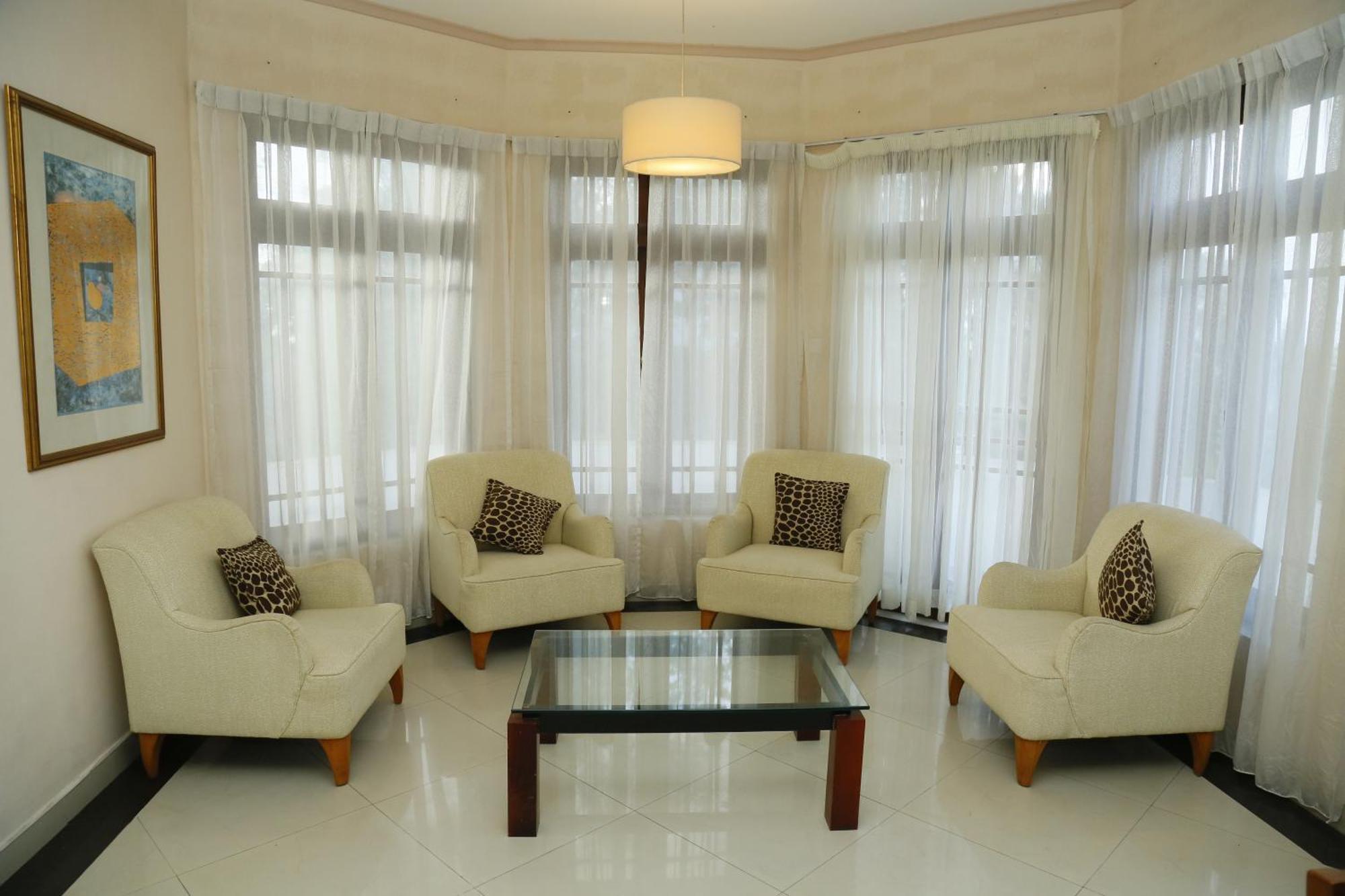 Crown Hills Kandy Inn Bagian luar foto