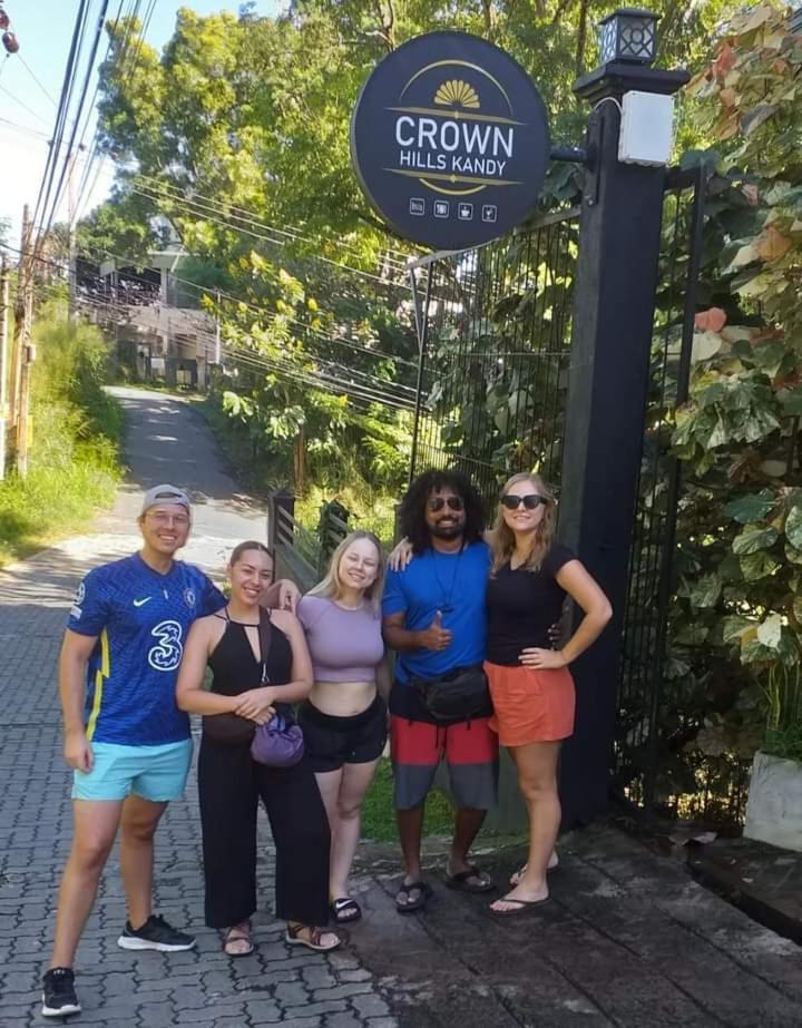 Crown Hills Kandy Inn Bagian luar foto
